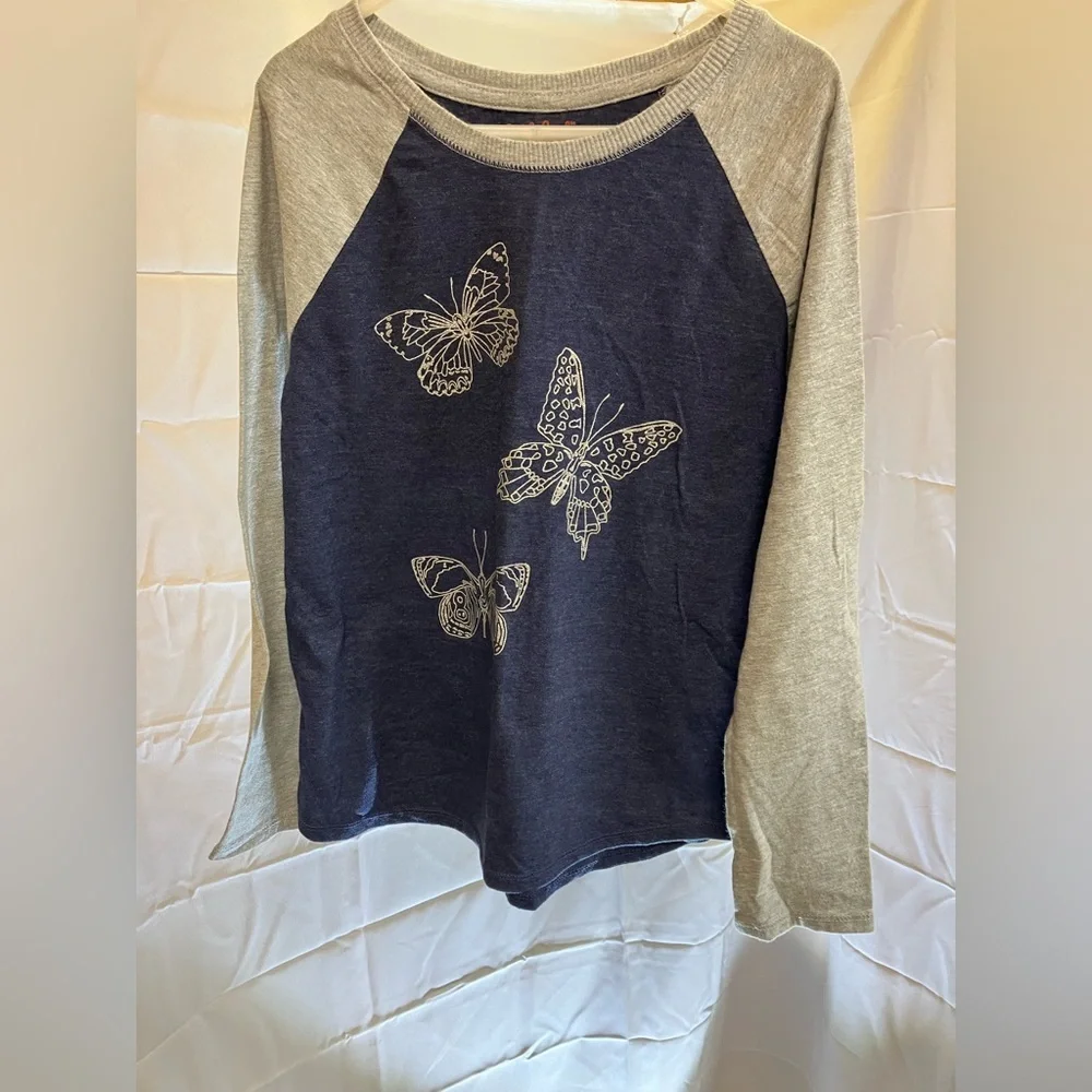 4 Piece Long Sleeve Bundle - Picture 11 of 16
